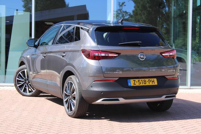 Opel Grandland X 1.6 Turbo Hybrid4 Ultimate