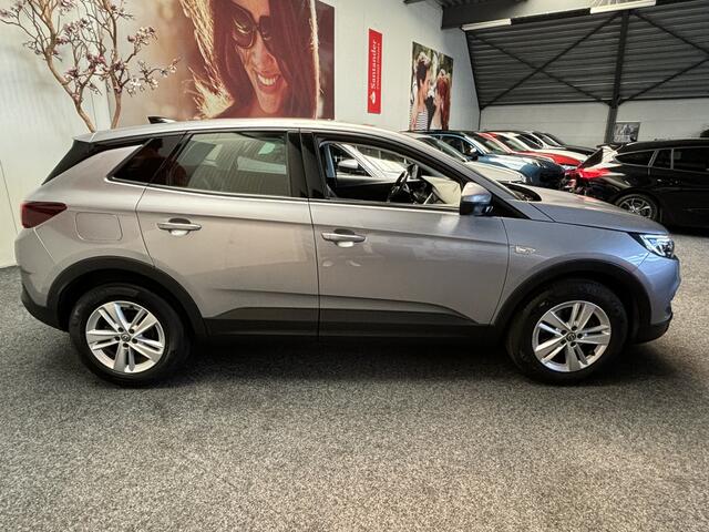 Opel Grandland X 1.2 Turbo Edition NAVIGATIE CRUISE CONTROL APPLE CARPLAY/ANDROID RIJSTROOKSENSOREN ACHTERUITRIJCAMERA ZEER MOOI !! LOCATIE 3010