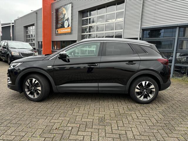 Opel Grandland X 1.2 Turbo Business Executive Automaat NL-Auto / Apple/Android Carplay / All-season banden / Keyless / Comfort stoelen / Camera / Led koplamen / Parkeersensoren v+a