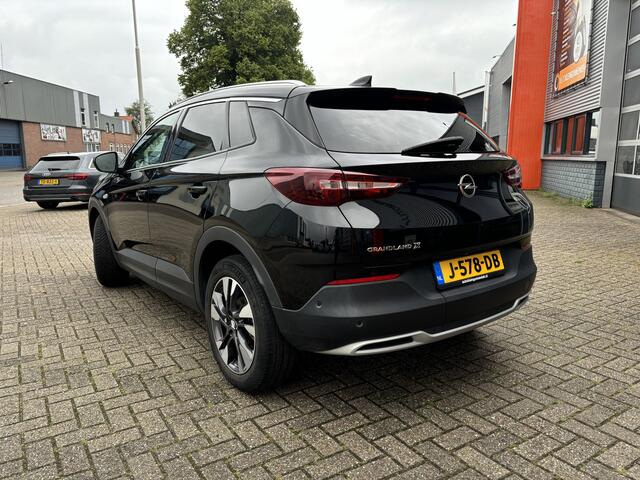 Opel Grandland X 1.2 Turbo Business Executive Automaat NL-Auto / Apple/Android Carplay / All-season banden / Keyless / Comfort stoelen / Camera / Led koplamen / Parkeersensoren v+a