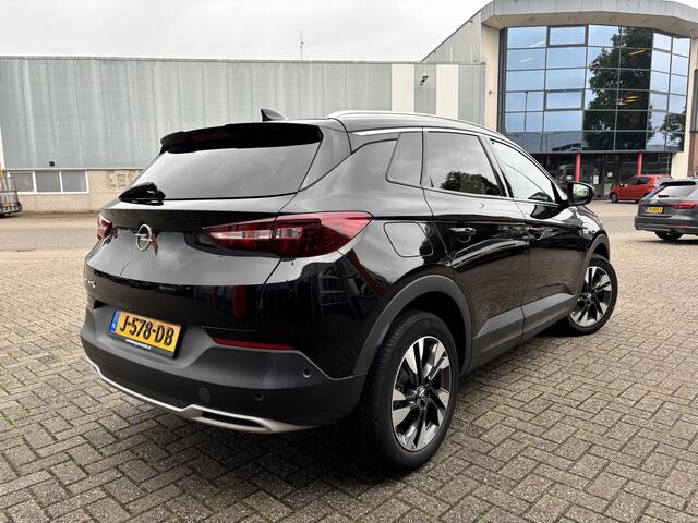 Opel Grandland X 1.2 Turbo Business Executive Automaat NL-Auto / Apple/Android Carplay / All-season banden / Keyless / Comfort stoelen / Camera / Led koplamen / Parkeersensoren v+a