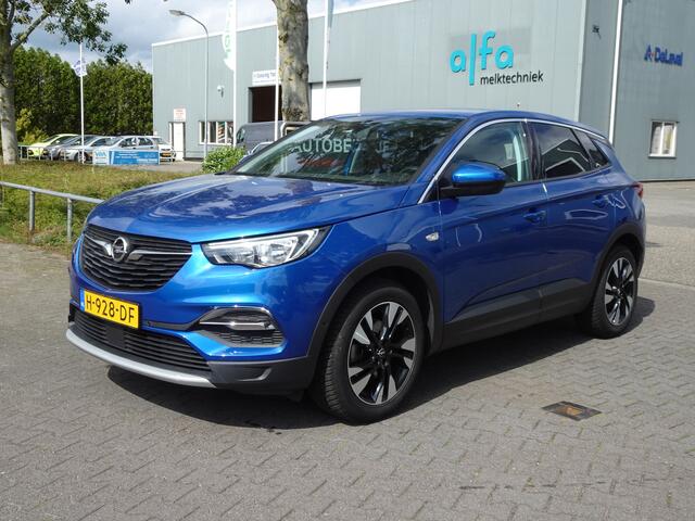 Opel Grandland X 1.2 Turbo Business Executive