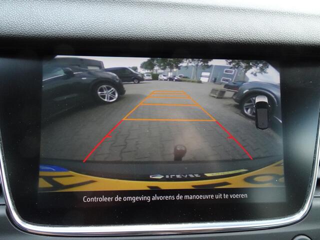 Opel Grandland X 1.2 Turbo Business Executive