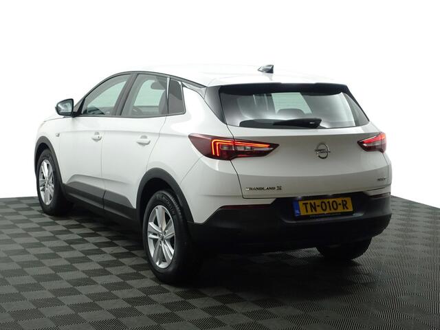 Opel Grandland X 1.2 Turbo Business Executive- Carplay, Lane Assist, Park Assist, Navi, Cruise, Clima, Comfort Interieur