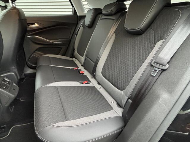 Opel Grandland X 1.6 Turbo Hybrid Business Elegance | Trekhaak | Apple CarPlay/Android Auto | Adaptieve Cruise |