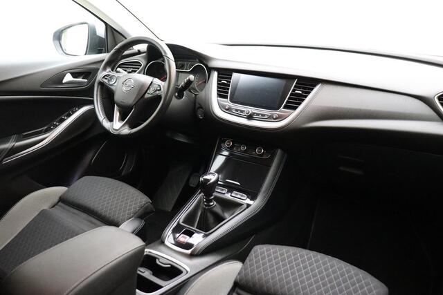Opel Grandland X 1.2 Turbo Innovation | Trekhaak | Navigatie | Climate & Cruise Control | Elektrische Achterklep | AGR-Stoelen |