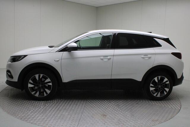 Opel Grandland X 1.2 Turbo Business Executive | automaat | trekhaak | climate control | navigatie fullmap | pdc v/a | carplay | bluetooth | cruise control