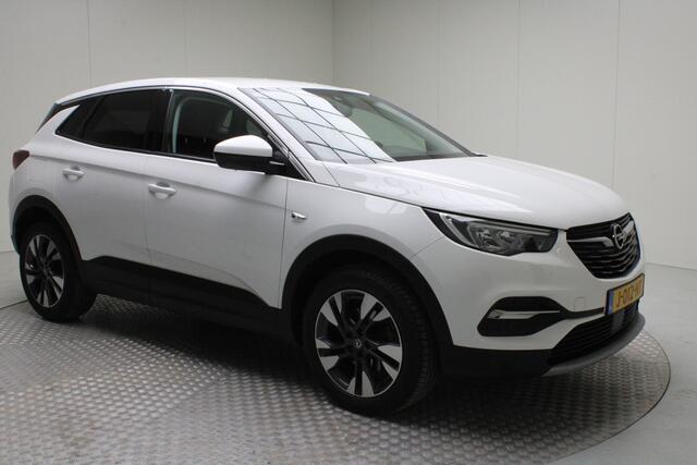 Opel Grandland X 1.2 Turbo Business Executive | automaat | trekhaak | climate control | navigatie fullmap | pdc v/a | carplay | bluetooth | cruise control