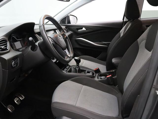 Opel Grandland X 1.2 Turbo Ultimate Navig | Parkeersensoren voor en achter | Airco