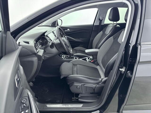 Opel Grandland X 1.2 Turbo Business Executive | apple carplay | navigatie | Climate Controle |