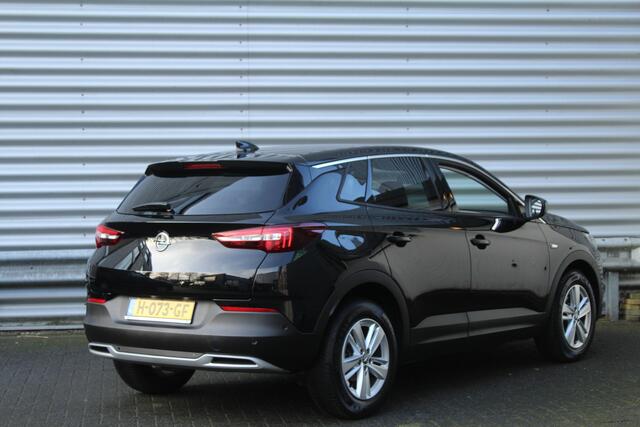 Opel Grandland X 1.2 Turbo 131pk Business Executive NL-Auto NAP Clima Cruise Navi Carplay Keyless 17"LMV
