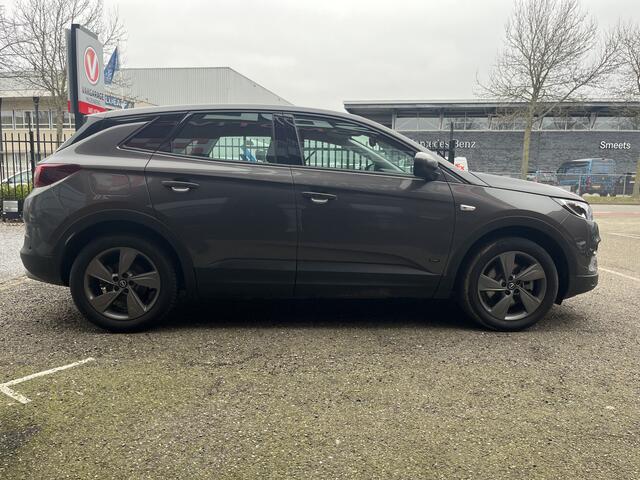 Opel Grandland X 1.6 Turbo Hybrid Business Elegance // FULL LED // ELEK. KLEP // NAVI+CARPLAY // CAMERA //