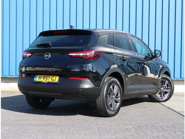 Opel Grandland X 130pk Turbo 120 Jaar Edition | 1ste eigenaar | Climate | Parkeersensoren | Navigatie | Privacy Glass | AUTOMAAT