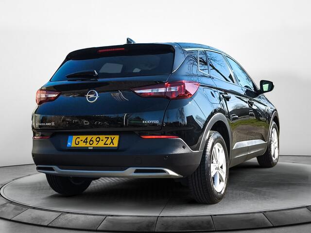 Opel Grandland X 1.2 Turbo Business Executive (131 PK) 1e-Eig. Keurig-Onderh, BOVAG-Garantie, NL-Auto, Half-Leer, Navigatie/Apple-Carplay/Android-Auto, Cruisecontrol, Keyless-Entry/Start, Parkeersensoren-V+A, Elek.-Achterklep, DAB, Licht-Zicht-Pakket, Lm-Velgen-17Inch, Pr