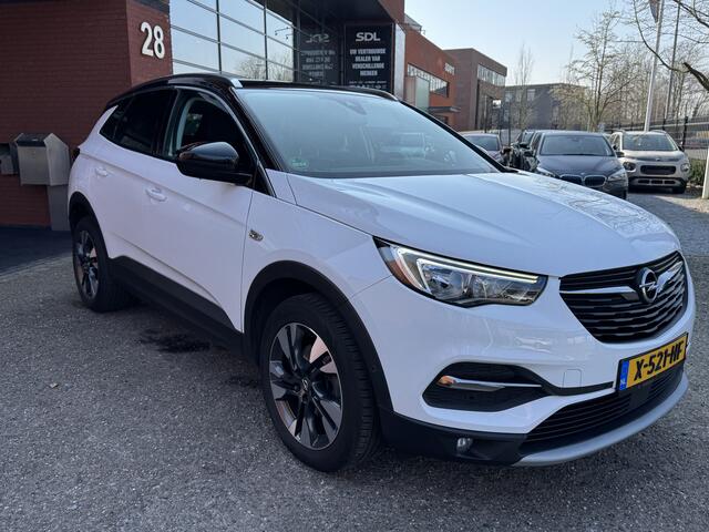 Opel Grandland X 1.2 Turbo Innovation // NAVI // CAMERA // CLIMA // CRUISE // DAB // DODEN HOEK SENSOR