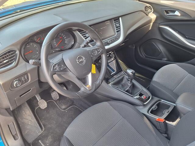 Opel Grandland X 1.2 Turbo Online Edition | Navigatie | Dealeronderhouden | Parkeersensoren voor + achter | Lekker Lage Kilometerstand !!