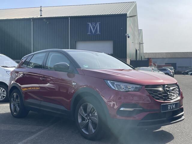 Opel Grandland X 1.6 Turbo Hybrid Ultimate VAN ¤26.900,- VOOR ¤23.877,- UW LENTEVOORDEEL ¤3.023,-