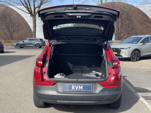 Opel Grandland X 1.6 Turbo Hybrid Ultimate VAN ¤26.900,- VOOR ¤23.877,- UW LENTEVOORDEEL ¤3.023,-