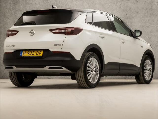 Opel Grandland X 1.2 Turbo Innovation Sport (APPLE CARPLAY, GROOT NAVI, CAMERA, GETINT GLAS, LEDER, SPORTSTOELEN, PARKEERSENSOREN, KEYLESS, LED KOPLAMPEN, NIEUWSTAAT)