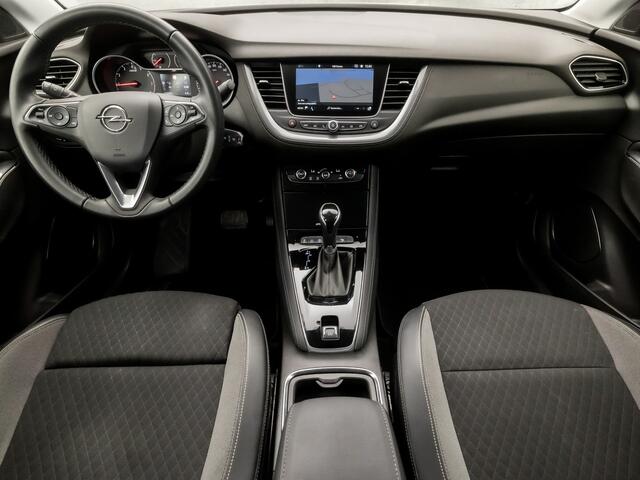 Opel Grandland X 1.2 Turbo Innovation Sport Automaat (APPLE CARPLAY, GROOT NAVI, CAMERA, LEDER, LED KOPLAMPEN, SPORTSTOELEN, TREKHAAK, DAB+, NIEUWSTAAT)