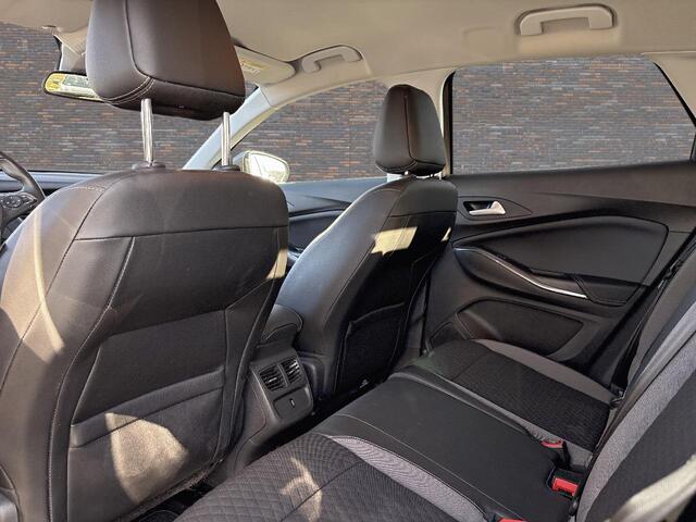 Opel Grandland X 1.5 CDTi SPORTSTOELEN NAVIGATIE LMV ECC