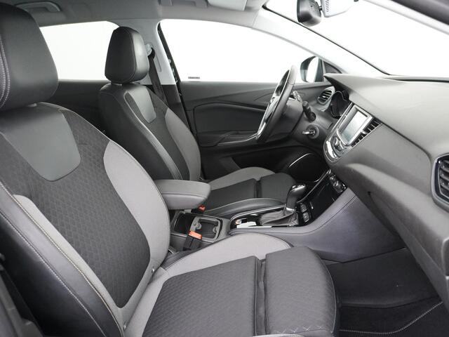 Opel Grandland X 1.2 Turbo Autom. AGR-Comfort Stoelen Verwarmd Trekhaak Apple Carplay Android Auto Navi Ecc Cruise control Pdc Verkeersbord detectie Regen/Lichtsensor Led Wifi Rijstrooksensor Business Executive