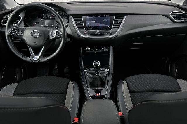 Opel Grandland X 1.2 Turbo 120 Jaar Edition | Cruise control | Climate control | Half leder | Apple carplay | Trekhaak