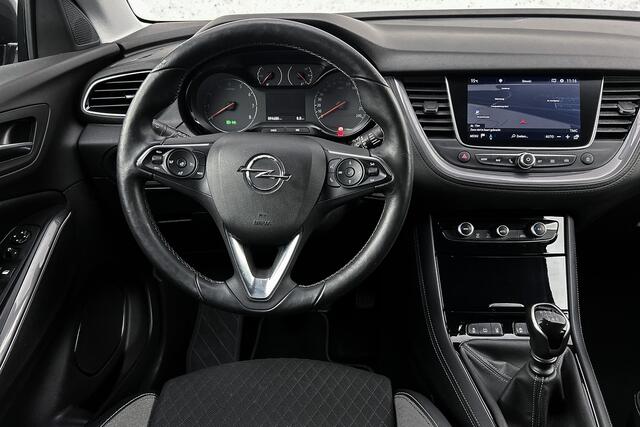 Opel Grandland X 1.2 Turbo 120 Jaar Edition | Cruise control | Climate control | Half leder | Apple carplay | Trekhaak