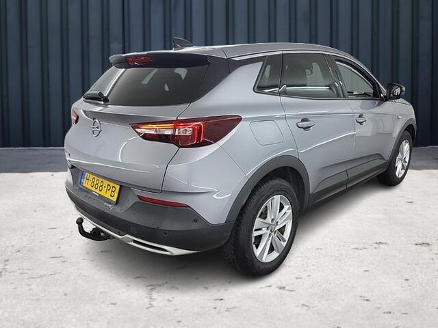 Opel Grandland X 1.2 Turbo Business Executive (131 PK) 1e-Eig, & Dealer-Onderh. BOVAG-Garantie. NL-Auto. Trekhaak, Half-Leer, Navigatie/Apple-Carplay/Android-Auto, Cruisecontrol, Keyless-Entry/Start, Parkeersensoren-V+A, Elek.-Achterklep, Stoelverwarming, Stuurverwarming,