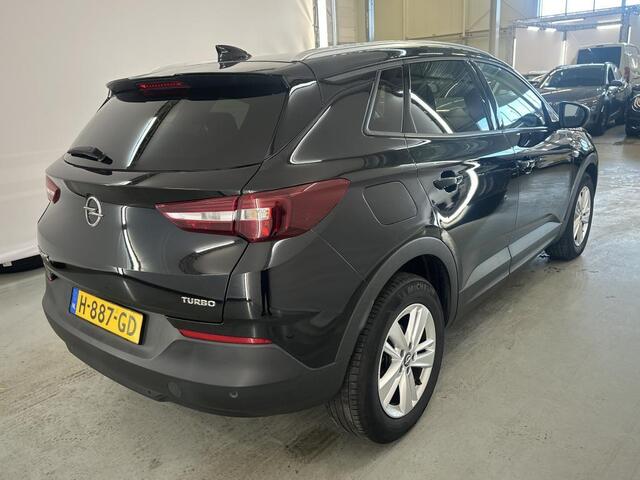Opel Grandland X 1.2 Turbo Business Executive Navi | Winter Pack | Sensoren Rondom | Airco 2 Zones | NAP | Volledig Dealer Onderh.