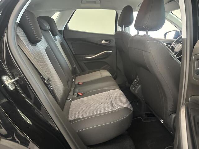 Opel Grandland X 1.2 Turbo Business Executive Navi | Winter Pack | Sensoren Rondom | Airco 2 Zones | NAP | Volledig Dealer Onderh.