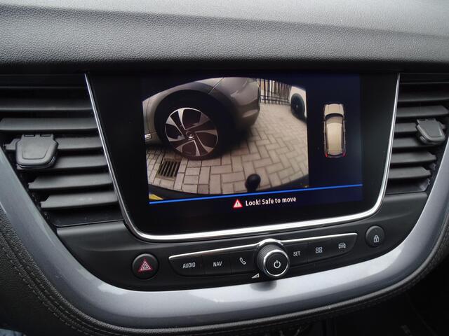 Opel Grandland X 1.2 Turbo Innovation 6-Bak, Navigatie, Achteruitrijcamera, Sport Interieur, Airco/ECC, CruiseControl, Parkeersensoren, Trekhaak afneembaar, LM-velgen, Dimmende binnenspiegel