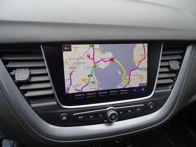 Opel Grandland X 1.2 Turbo Innovation 6-Bak, Navigatie, Achteruitrijcamera, Sport Interieur, Airco/ECC, CruiseControl, Parkeersensoren, Trekhaak afneembaar, LM-velgen, Dimmende binnenspiegel
