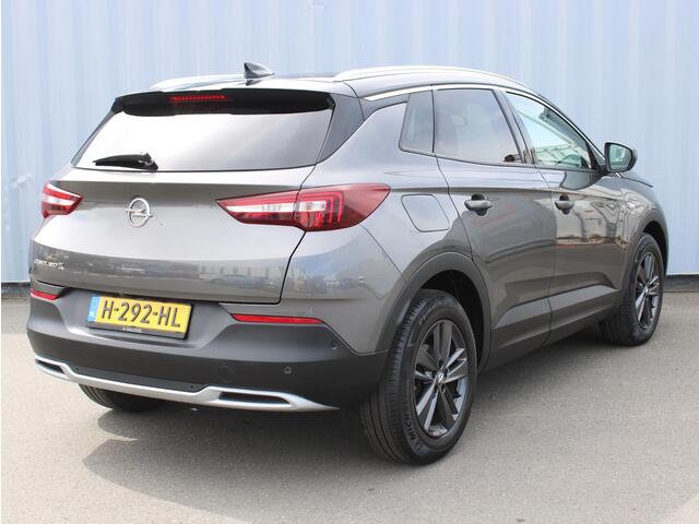 Opel Grandland X 1.2 Turbo Innovation Navigatie / Stuur+Stoel Verwarming