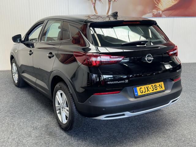 Opel Grandland X 1.2 Turbo Business Edition 10 op Voorraad NAVIGATIE CRUISE CONTROL APPLE CARPLAY/ANDROID RIJSTROOKSENSOREN ACHTERUITRIJCAMERA ZEER MOOI !! 3010