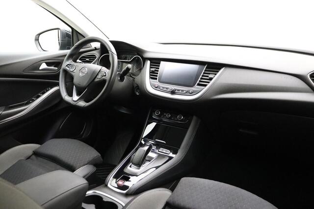 Opel Grandland X 1.6 Turbo Hybrid4 Innovation 300 PK | Navigatie | Rondomzicht Camera | Zwart dak | Keyless | AGR Stoelen | Stoelverwarming | Lichtmetalen velgen