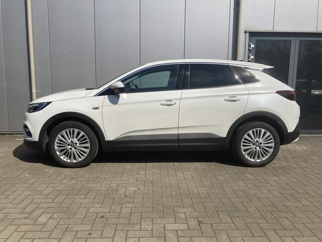 Opel Grandland X 1.2 Turbo Business Executive Automaat | Trekhaak | Apple carplay | Parkeersensoren voor en achter