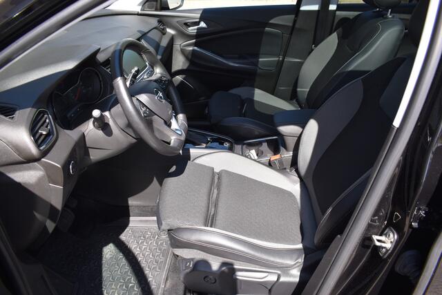 Opel Grandland X 1.6 Turbo Ultimate / Adaptive Cruisecontrol / Carplay / Parkeerhulp / Keyless / LED /