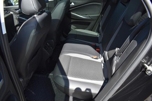 Opel Grandland X 1.6 Turbo Ultimate / Adaptive Cruisecontrol / Carplay / Parkeerhulp / Keyless / LED /