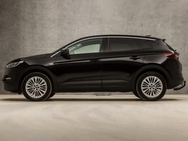 Opel Grandland X 1.2 Turbo Business Executive Automaat (APPLE CARPLAY, GROOT NAVI, STUUR/STOELVERWARMING, CAMERA, LEDER, SPORTSTOELEN, KEYLESS, CRUISE, DAB+, NIEUWSTAAT)