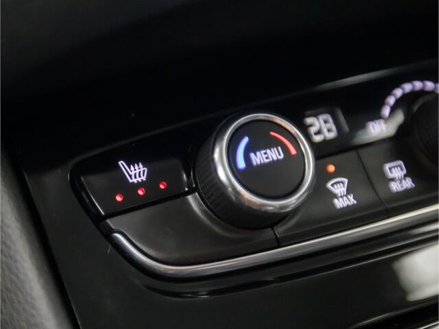Opel Grandland X 1.2 Turbo Business Executive Automaat (APPLE CARPLAY, GROOT NAVI, STUUR/STOELVERWARMING, CAMERA, LEDER, SPORTSTOELEN, KEYLESS, CRUISE, DAB+, NIEUWSTAAT)