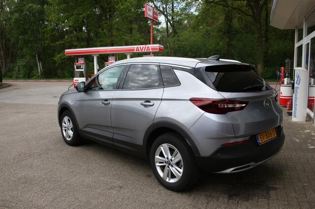 Opel Grandland X 1.2 Turbo Business Executive, Cruise, Carplay, Navi