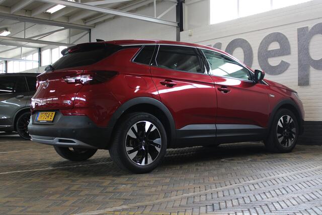 Opel Grandland X 1.2 Turbo Business Executive | Incl. 12 maanden garantie | 1ste eigenaar | Parkeersensoren | Elektrische kofferbak | Cruise controle | Apple CarPlay/Android Auto | Keyless entry | Climate controle | Navigatie |