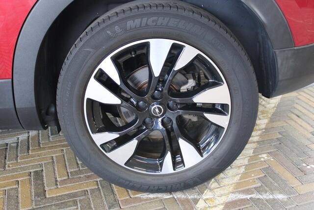 Opel Grandland X 1.2 Turbo Business Executive | Incl. 12 maanden garantie | 1ste eigenaar | Parkeersensoren | Elektrische kofferbak | Cruise controle | Apple CarPlay/Android Auto | Keyless entry | Climate controle | Navigatie |
