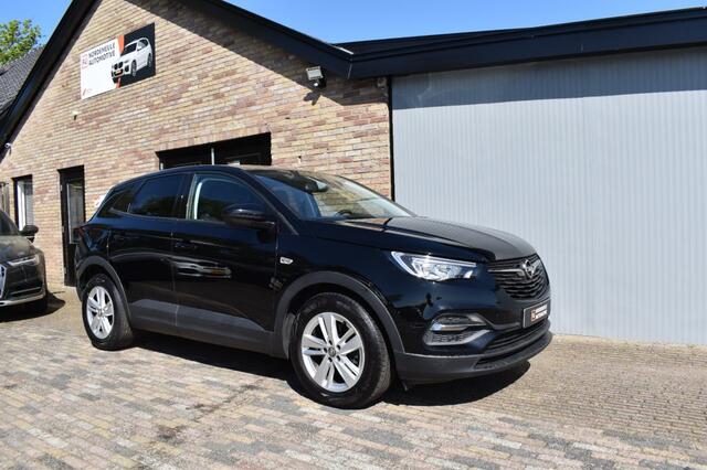 Opel Grandland X 1.2 TURBO BNS ED. Cruise, Carplay, Trekhaak