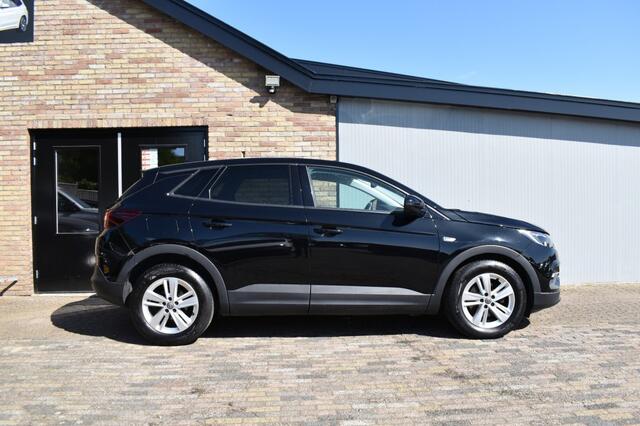 Opel Grandland X 1.2 TURBO BNS ED. Cruise, Carplay, Trekhaak