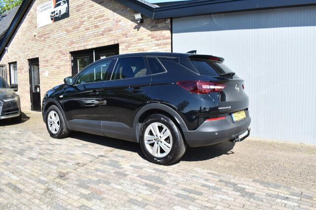 Opel Grandland X 1.2 TURBO BNS ED. Cruise, Carplay, Trekhaak