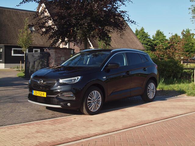 Opel Grandland X 1.2 Turbo Innovation | Camera | Apple Carplay | Cruise Control | Stoel verwarming/ventilatie |