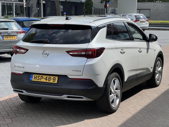 Opel Grandland X 1.6 Turbo Hybrid Elegance Plug-in Hybrid |