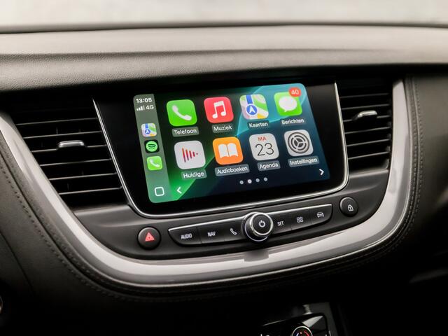 Opel Grandland X 1.2 Turbo Business Executive (APPLE CARPLAY, GROOT NAVI, CLIMATE, LEDER, TREKHAAK, SPORTSTOELEN, GETINT GLAS, ELEK ACHTERKLEP, LANE ASSIST, NIEUWE APK, NIEUWSTAAT)
